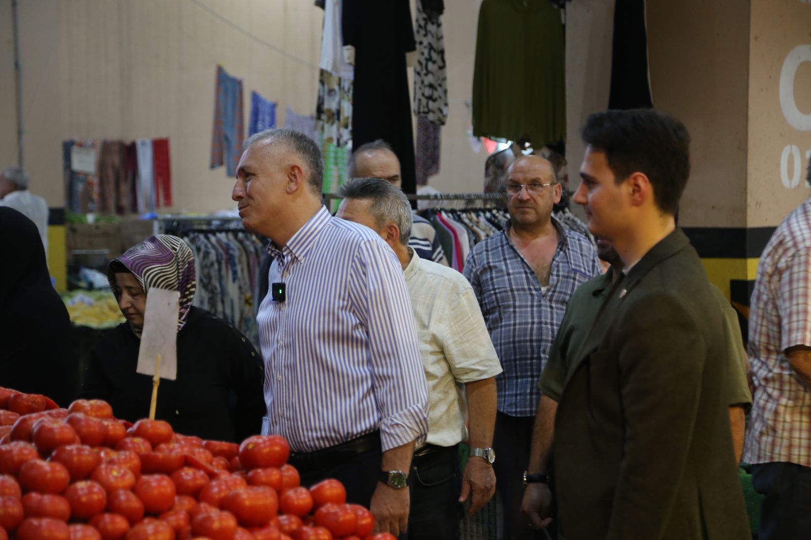 Esenler bizim evimiz, vatandaşlarımız ailemiz. Bugün pazarlarımızı gezdik,