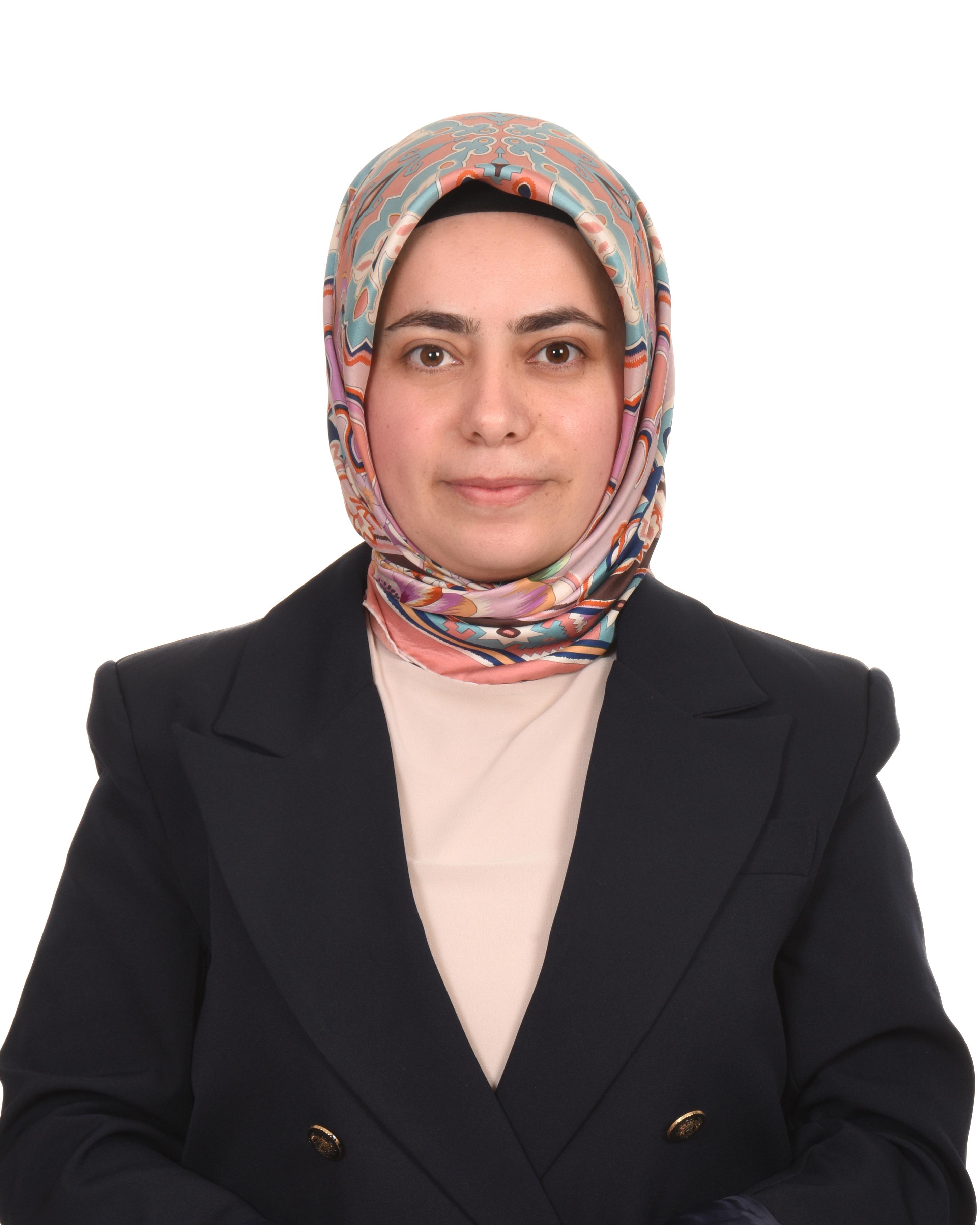 ayse-yucel